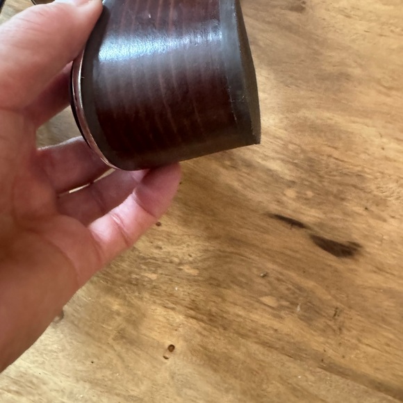 Tommy Hilfiger Sumer leather sandals size 7,in great condition - Picture 5 of 9